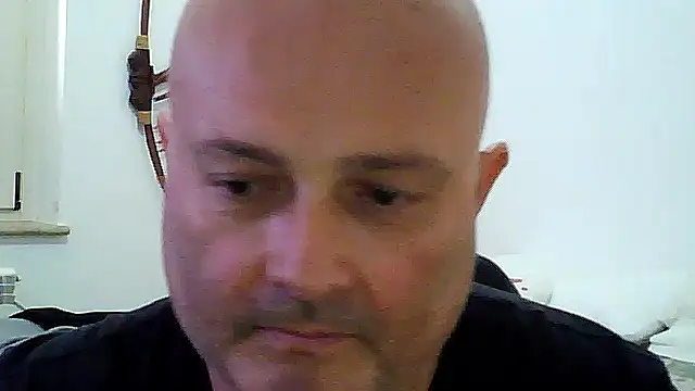 Alexis Bull online show from 21, 4, 2026