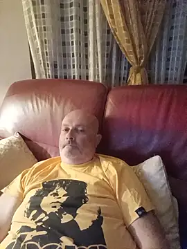 Alexis Bull online show from 27, 6, 2026