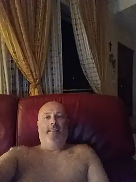 Alexis Bull online show from 28, 6, 2026