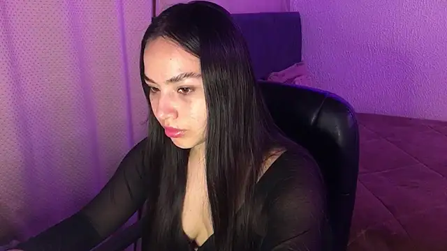 amelia hall online show from 28, 6, 2026