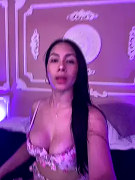 ArianaReynoldss online show from 25, 9, 2025