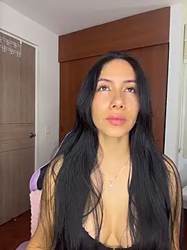 ArianaReynoldss online show from 8, 2, 2026