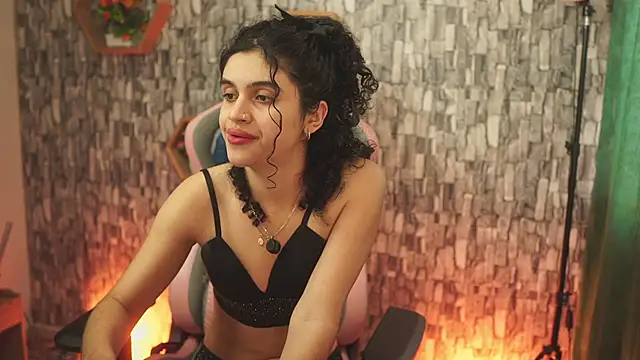 bonniie 98  online show from 5, 5, 2026