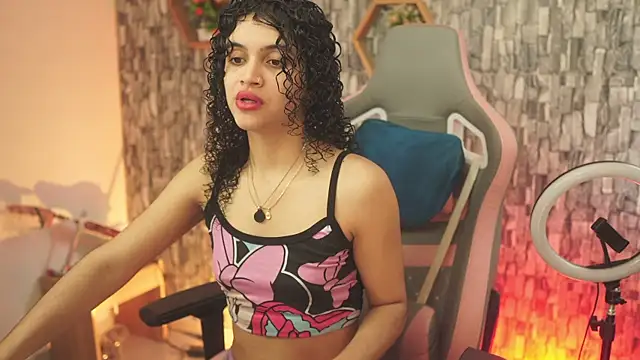 bonniie 98  online show from 25, 7, 2026