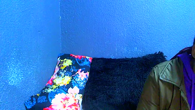 Snapshot of SMALLBOOBSXX chatting on 4, 8, 2026 SMALLBOOBSXX online show from 4, 8, 2026