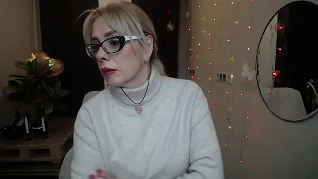 Snapshot of KatrinaCharm chatting on 21, 3, 2025 KatrinaCharm online show from 21, 3, 2025