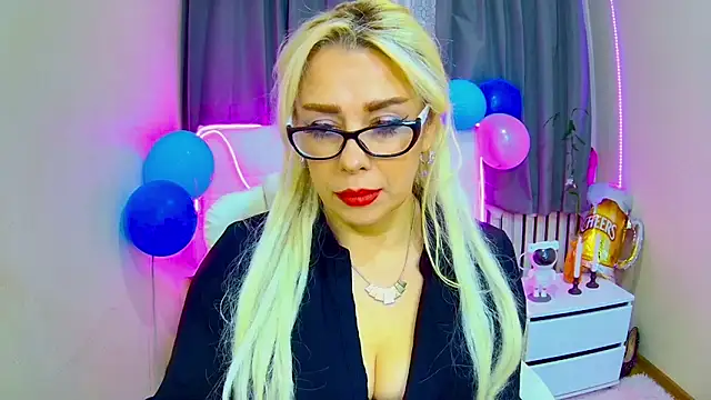 Snapshot of KatrinaCharm chatting on 22, 9, 2025 KatrinaCharm online show from 22, 9, 2025