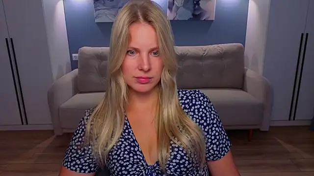 Snapshot of MelanieBennett chatting on 11, 7, 2026 MelanieBennett online show from 11, 7, 2026