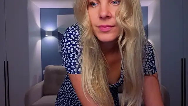 Snapshot of MelanieBennett chatting on 14, 7, 2026 MelanieBennett online show from 14, 7, 2026