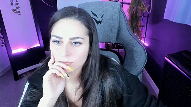 ValeriiMills online show from 15, 10, 2025