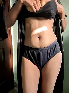 Snapshot of Desi_Bhabi_01 chatting on 18, 11, 2025 Desi Bhabi 01 online show from 18, 11, 2025