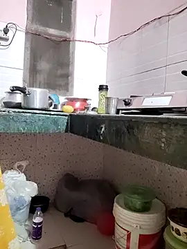 Snapshot of Desi_Bhabi_01 chatting on 5, 12, 2025 Desi Bhabi 01 online show from 5, 12, 2025