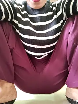 Snapshot of Desi_Bhabi_01 chatting on 14, 1, 2026 Desi Bhabi 01 online show from 14, 1, 2026