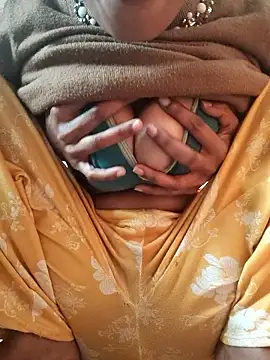 Snapshot of Desi_Bhabi_01 chatting on 19, 1, 2026 Desi Bhabi 01 online show from 19, 1, 2026