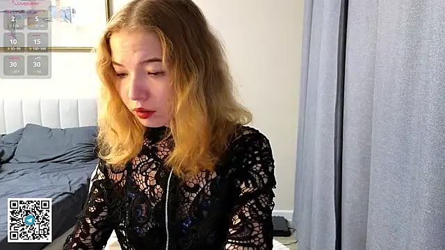 EmilyLuv online show from 10, 11, 2025