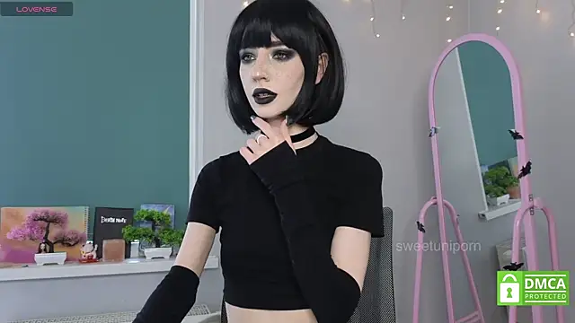 sweetuniporn online show from 8, 8, 2026