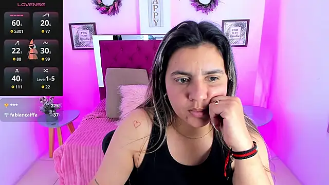 Snapshot of Isa-lox chatting on 8, 10, 2025 Isa-lox online show from 8, 10, 2025