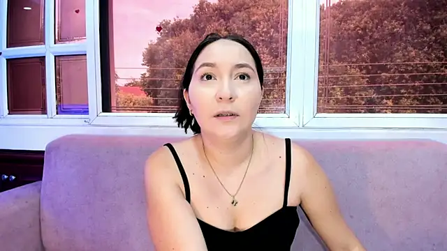 AlissaJoness online show from 5, 8, 2026