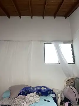 Mia  Gray online show from 19, 11, 2025