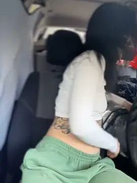 Snapshot of MeekyRich chatting on 1, 10, 2025 MeekyRich online show from 1, 10, 2025