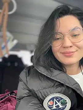 Snapshot of MeekyRich chatting on 13, 11, 2025 MeekyRich online show from 13, 11, 2025