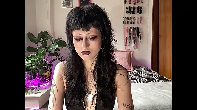 Snapshot of ELENA_UMBRA chatting on 20, 12, 2025 ELENA UMBRA online show from 20, 12, 2025