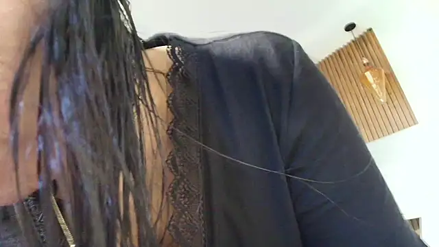  Victoria Collins online show from 7, 1, 2026