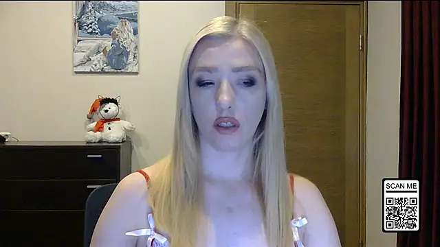 Wild Silk Desire online show from 1, 12, 2025