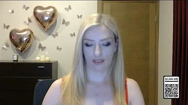 Snapshot of Wild_Silk_Desire chatting on 7, 6, 2026 Wild Silk Desire online show from 7, 6, 2026