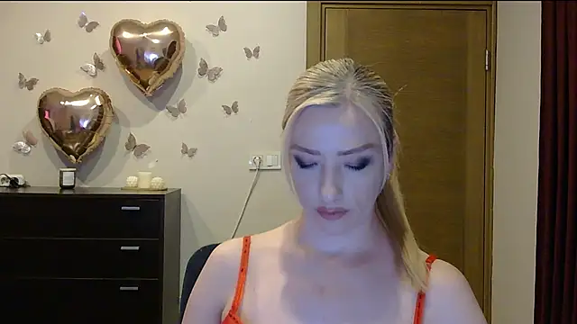 Snapshot of Wild_Silk_Desire chatting on 21, 6, 2026 Wild Silk Desire online show from 21, 6, 2026