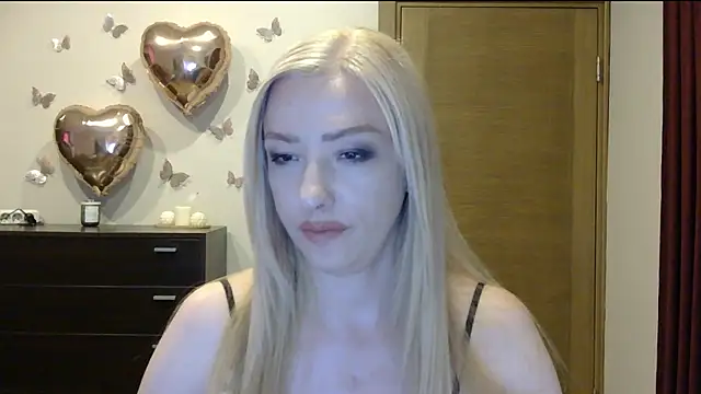 Snapshot of Wild_Silk_Desire chatting on 26, 6, 2026 Wild Silk Desire online show from 26, 6, 2026