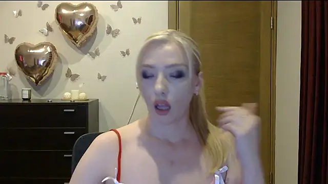 Snapshot of Wild_Silk_Desire chatting on 13, 7, 2026 Wild Silk Desire online show from 13, 7, 2026