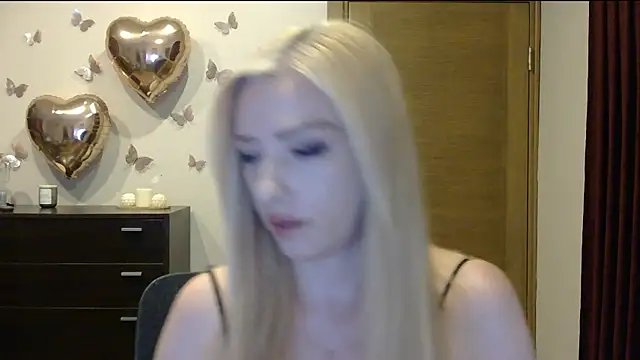 Snapshot of Wild_Silk_Desire chatting on 21, 7, 2026 Wild Silk Desire online show from 21, 7, 2026