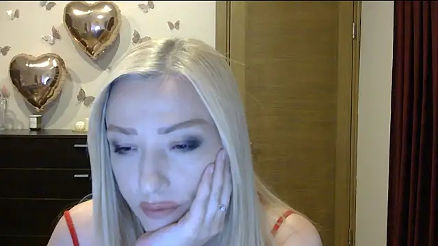 Snapshot of Wild_Silk_Desire chatting on 25, 7, 2026 Wild Silk Desire online show from 25, 7, 2026