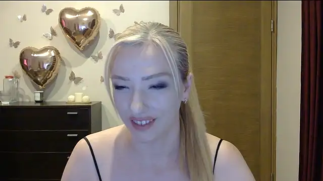 Snapshot of Wild_Silk_Desire chatting on 26, 7, 2026 Wild Silk Desire online show from 26, 7, 2026