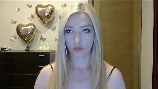 Snapshot of Wild_Silk_Desire chatting on 27, 7, 2026 Wild Silk Desire online show from 27, 7, 2026