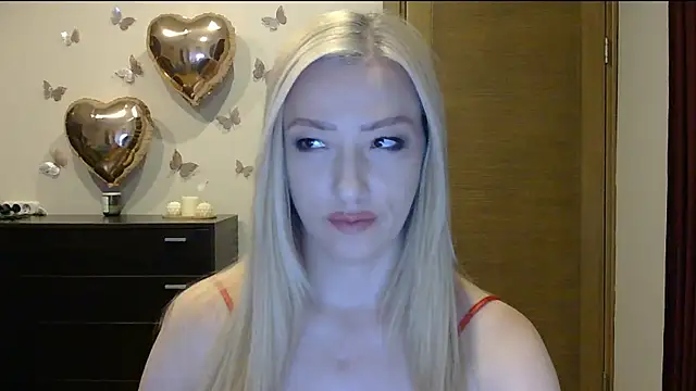 Snapshot of Wild_Silk_Desire chatting on 28, 7, 2026 Wild Silk Desire online show from 28, 7, 2026