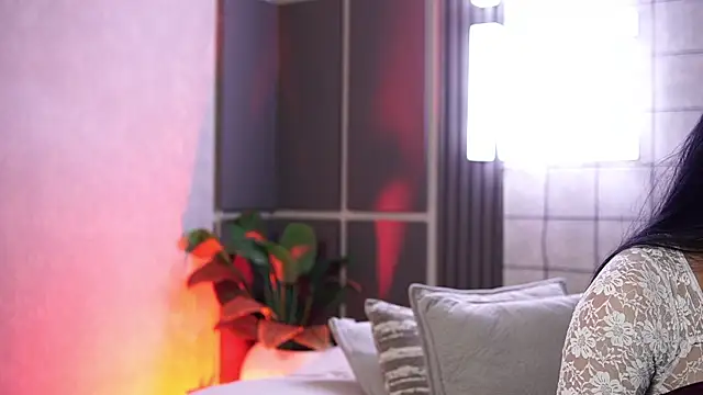 Susan wall online show from 8, 10, 2025