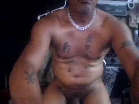 Snapshot of badboy2u2025 chatting on 19, 7, 2026 badboy2u2025 online show from 19, 7, 2026