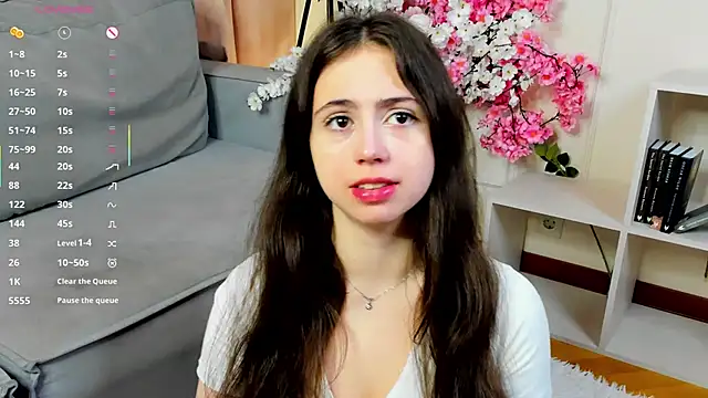 JulianaChapel online show from 14, 9, 2025