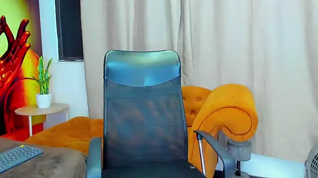 Snapshot of owen-stone chatting on 11, 9, 2025 owen-stone online show from 11, 9, 2025