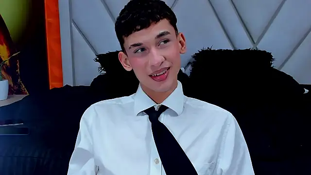 Snapshot of owen-stone chatting on 14, 2, 2026 owen-stone online show from 14, 2, 2026