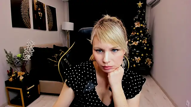 Snapshot of LindaSandy_1 chatting on 9, 1, 2026 LindaSandy 1 online show from 9, 1, 2026