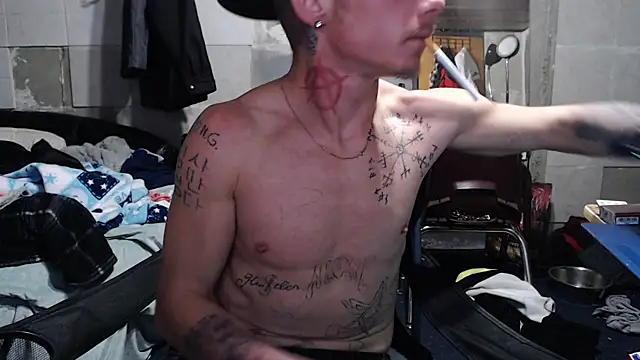 Snapshot of mastertrap chatting on 9, 11, 2025 mastertrap online show from 9, 11, 2025