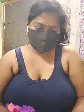 Snapshot of Liyaa_24 chatting on 17, 7, 2026 Liyaa 24 online show from 17, 7, 2026