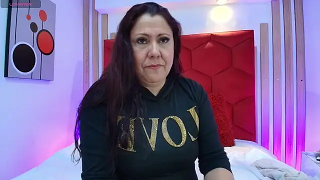 EmmaJhomson online show from 28, 4, 2026