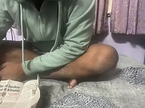 Snapshot of Matt6102 chatting on 24, 11, 2025 Matt6102 online show from 24, 11, 2025