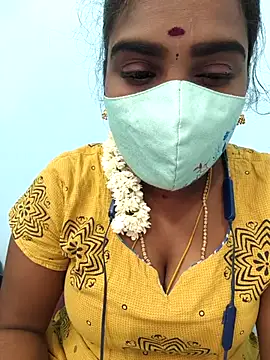 Snapshot of Tamil_riyalini12 chatting on 27, 9, 2025 Tamil riyalini12 online show from 27, 9, 2025