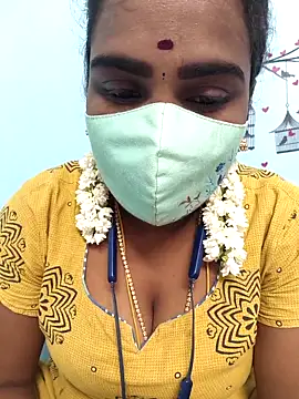 Snapshot of Tamil_riyalini12 chatting on 5, 10, 2025 Tamil riyalini12 online show from 5, 10, 2025