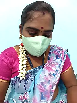 Snapshot of Tamil_riyalini12 chatting on 8, 10, 2025 Tamil riyalini12 online show from 8, 10, 2025